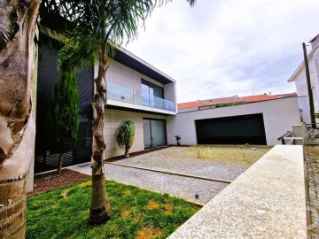 Moradia T3 para Venda em Darque