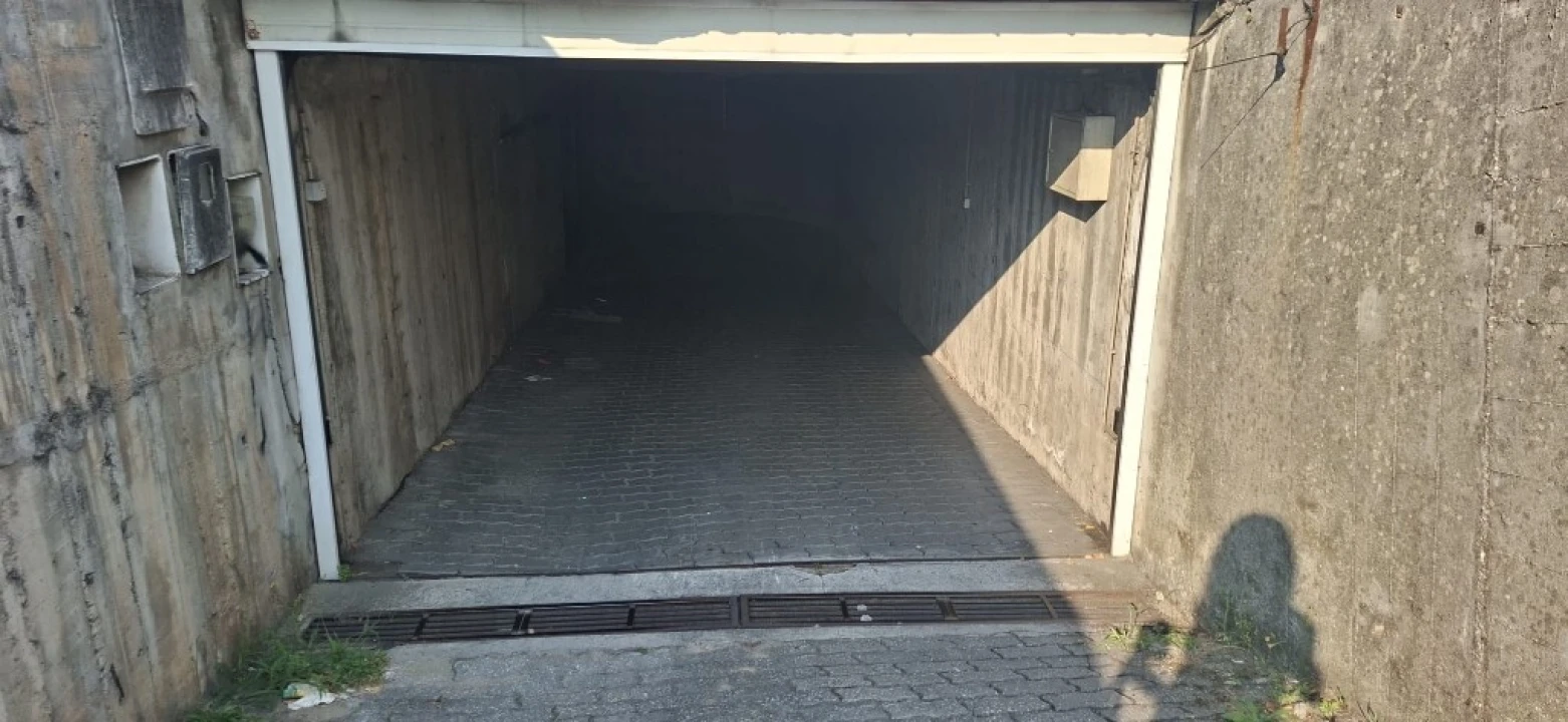 Garagem para Arrendamento em Lago Foto 12