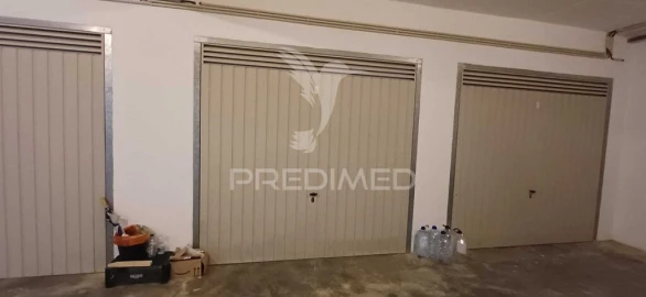 Garagem para Venda em Ribeira de Nisa e Carreiras