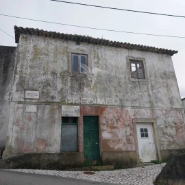 Moradia T6 para Venda em Lamas e Cercal