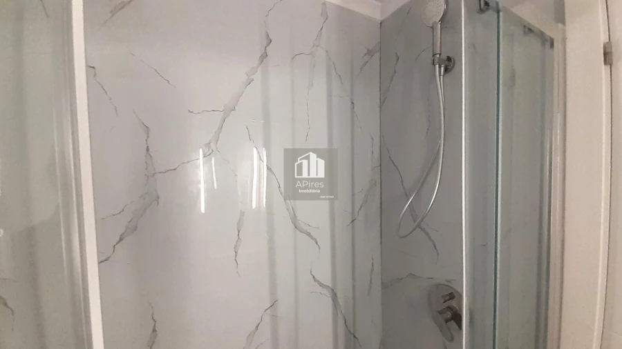 Apartamento T2 para Venda em Benfica Foto 21