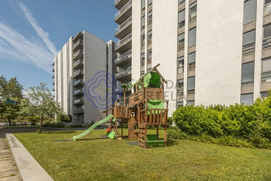 Apartamento T2 para Venda em Moreira Foto 36