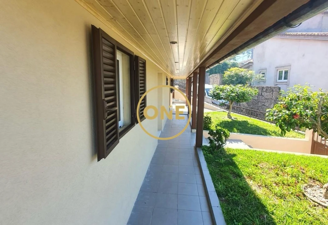 Moradia T2 para Venda em Adães Foto 16