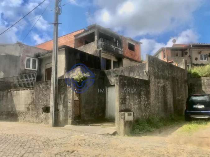 Moradia T2 para Venda em Rio Mau e Arcos Foto 11