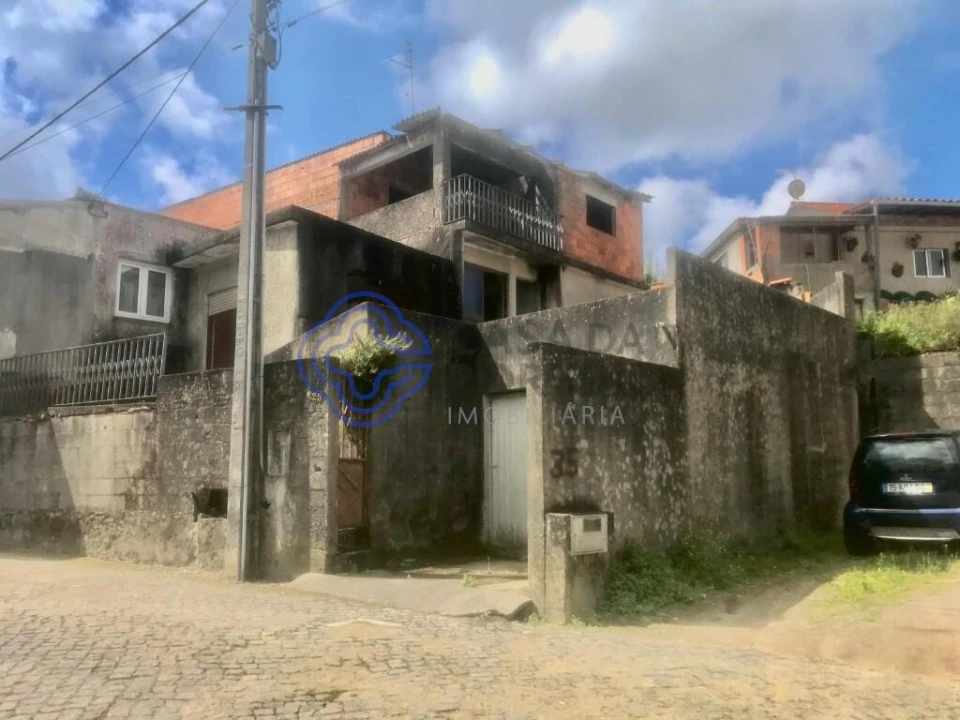 Moradia T2 para Venda em Rio Mau e Arcos Foto 11