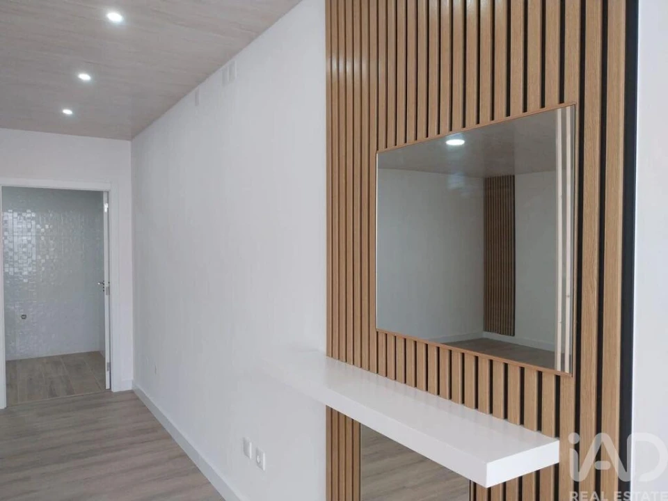Apartamento T1 para Arrendamento em Bombarral e Vale Covo Foto 6