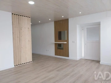 Apartamento T1 para Arrendamento em Bombarral e Vale Covo