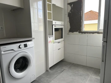Apartamento T2 para Venda em Baixa da Banheira e Vale da Amoreira