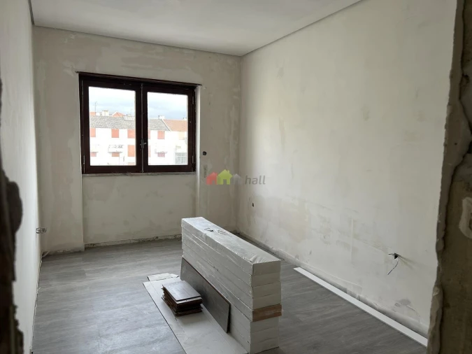 Apartamento T2 para Venda em Baixa da Banheira e Vale da Amoreira Foto 4