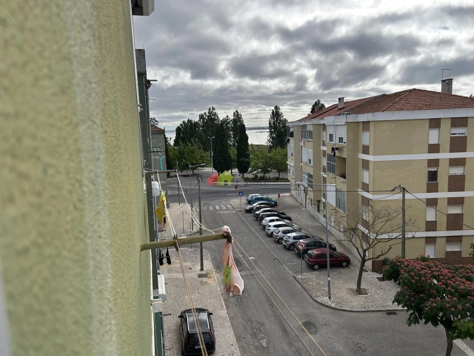 Apartamento T2 para Venda em Baixa da Banheira e Vale da Amoreira Foto 11