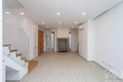 Apartamento T3 para Venda em Santa Maria Maior