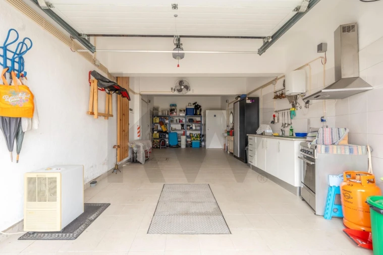 Garagem para Venda em Barreiro e Lavradio Foto 2