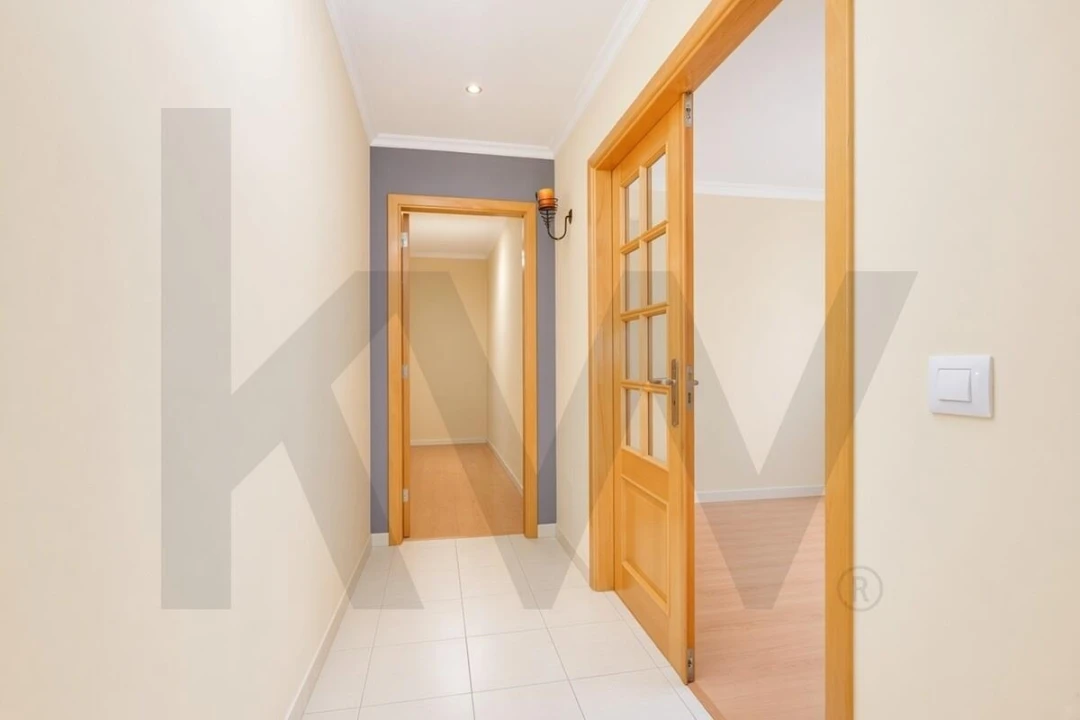 Apartamento T3 para Venda em Camarate, Unhos e Apelação Foto 10