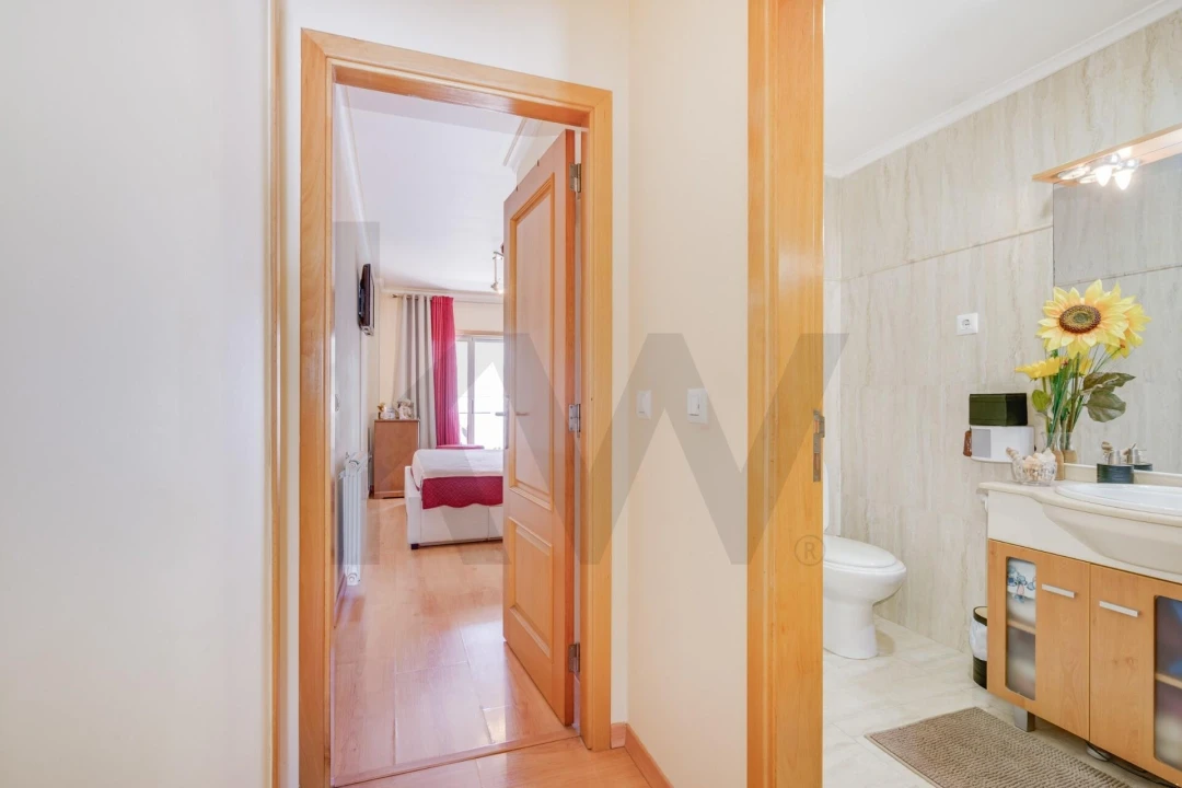 Apartamento T3 para Venda em Camarate, Unhos e Apelação Foto 15