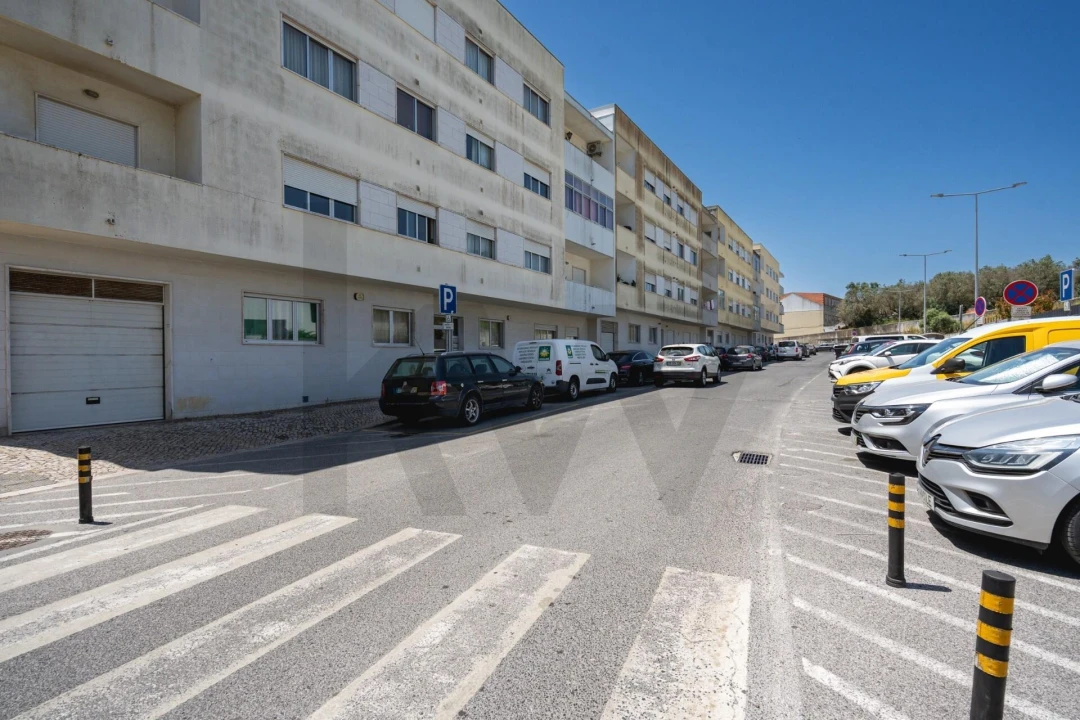 Apartamento T3 para Venda em Camarate, Unhos e Apelação Foto 28