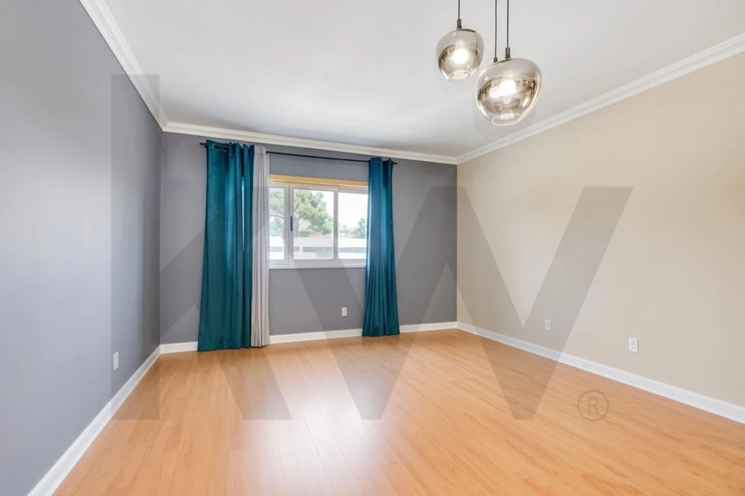 Apartamento T3 para Venda em Camarate, Unhos e Apelação Foto 7