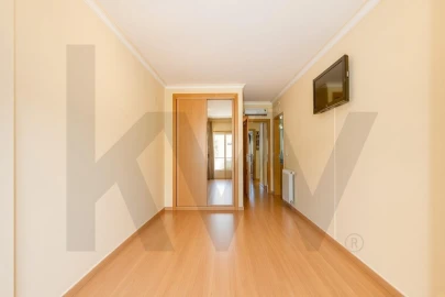 Apartamento T3 para Venda em Camarate, Unhos e Apelação