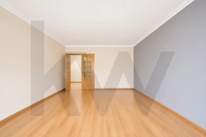 Apartamento T3 para Venda em Camarate, Unhos e Apelação