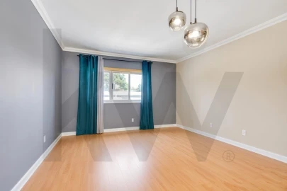 Apartamento T3 para Venda em Camarate, Unhos e Apelação