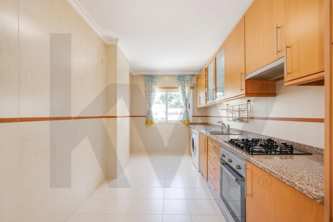 Apartamento T3 para Venda em Camarate, Unhos e Apelação Foto 2
