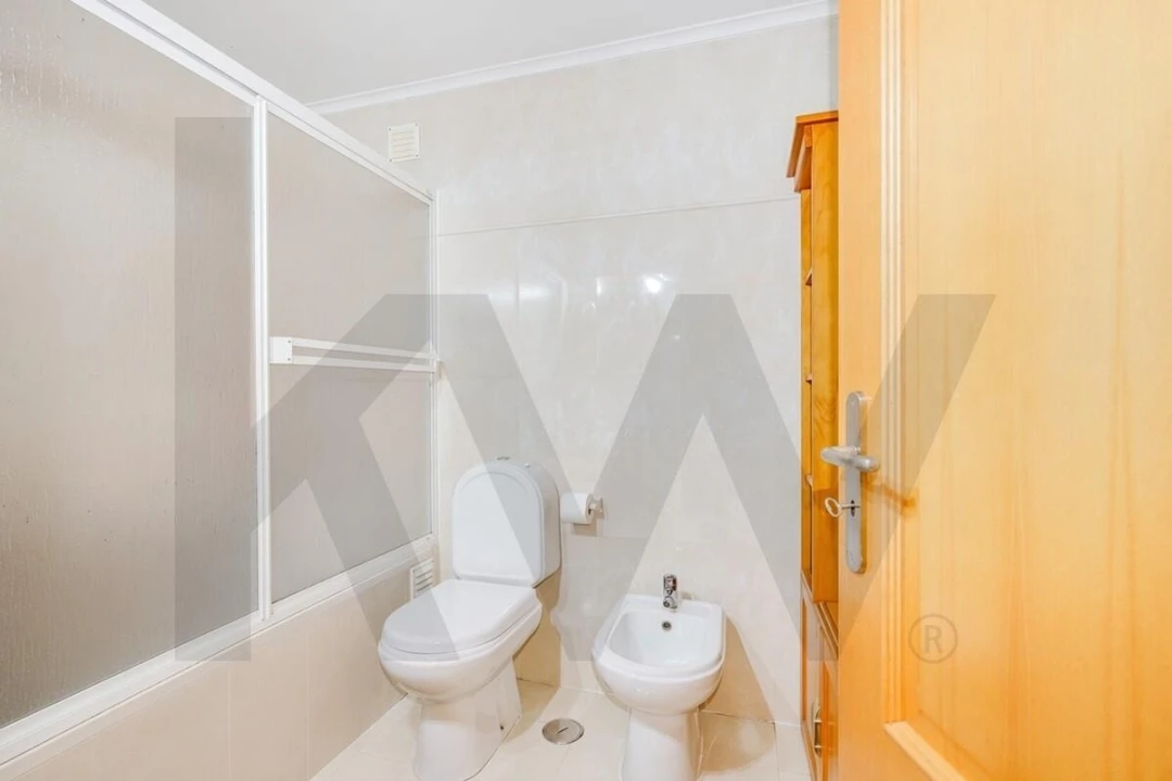 Apartamento T3 para Venda em Camarate, Unhos e Apelação Foto 16