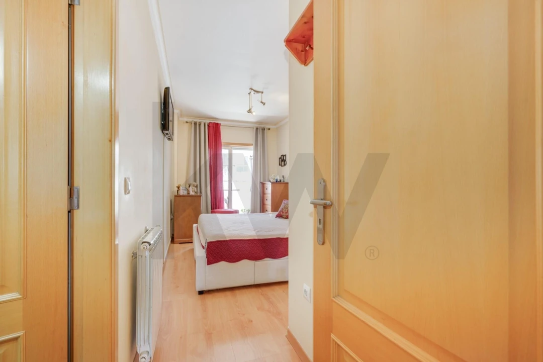 Apartamento T3 para Venda em Camarate, Unhos e Apelação Foto 16