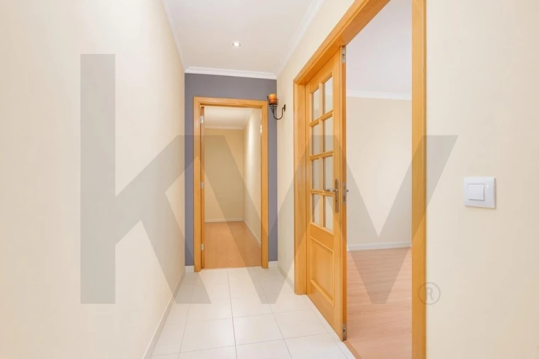 Apartamento T3 para Venda em Camarate, Unhos e Apelação Foto 10