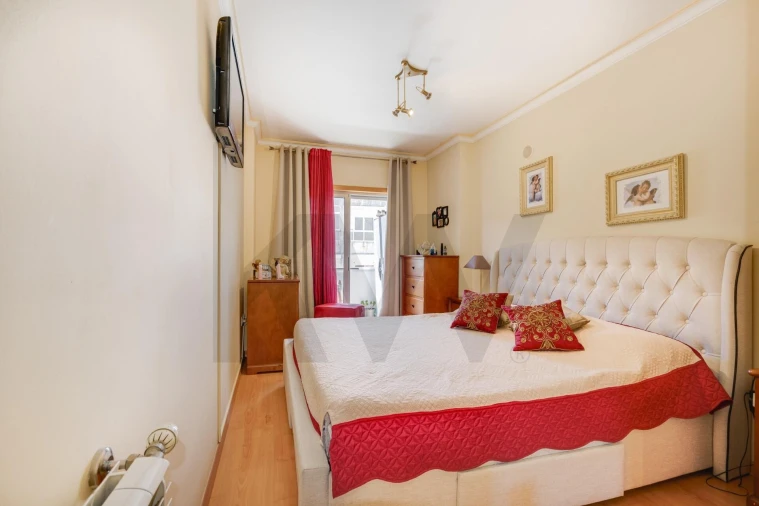 Apartamento T3 para Venda em Camarate, Unhos e Apelação Foto 17