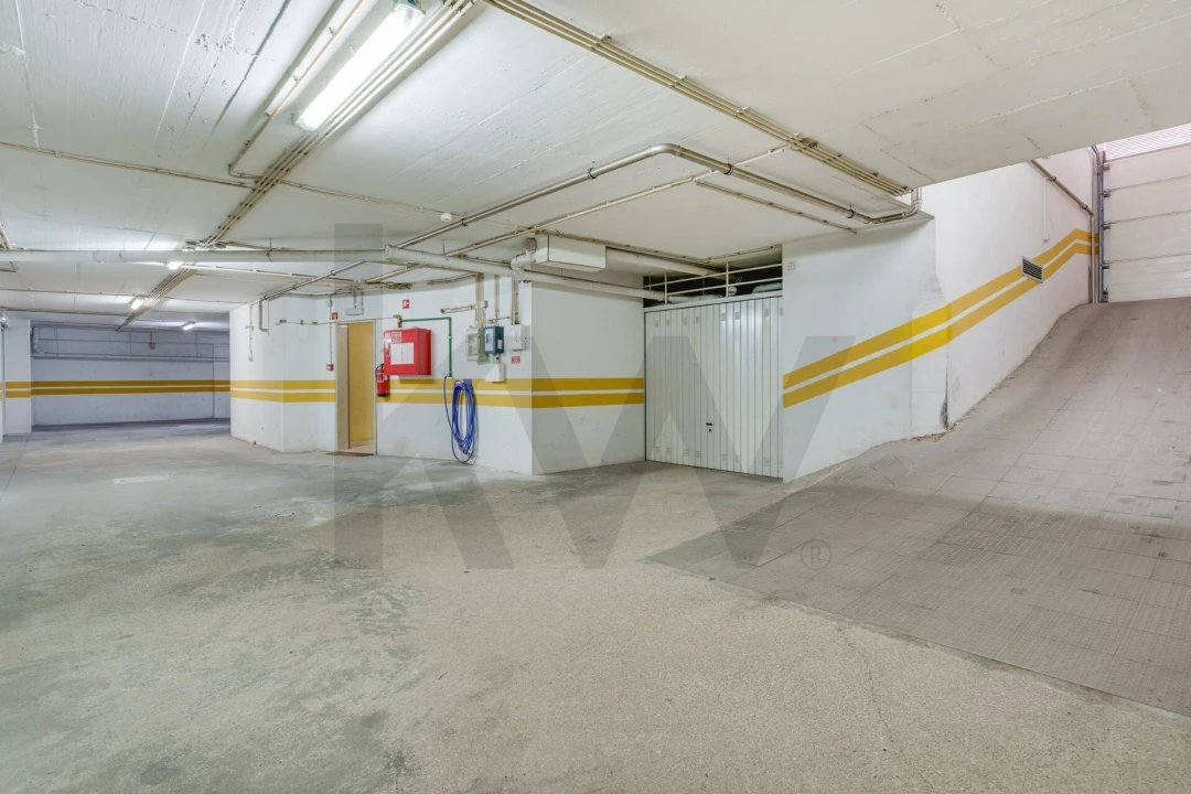 Apartamento T3 para Venda em Camarate, Unhos e Apelação Foto 27