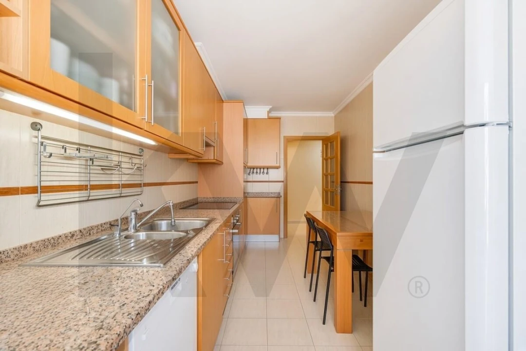 Apartamento T3 para Venda em Camarate, Unhos e Apelação Foto 3