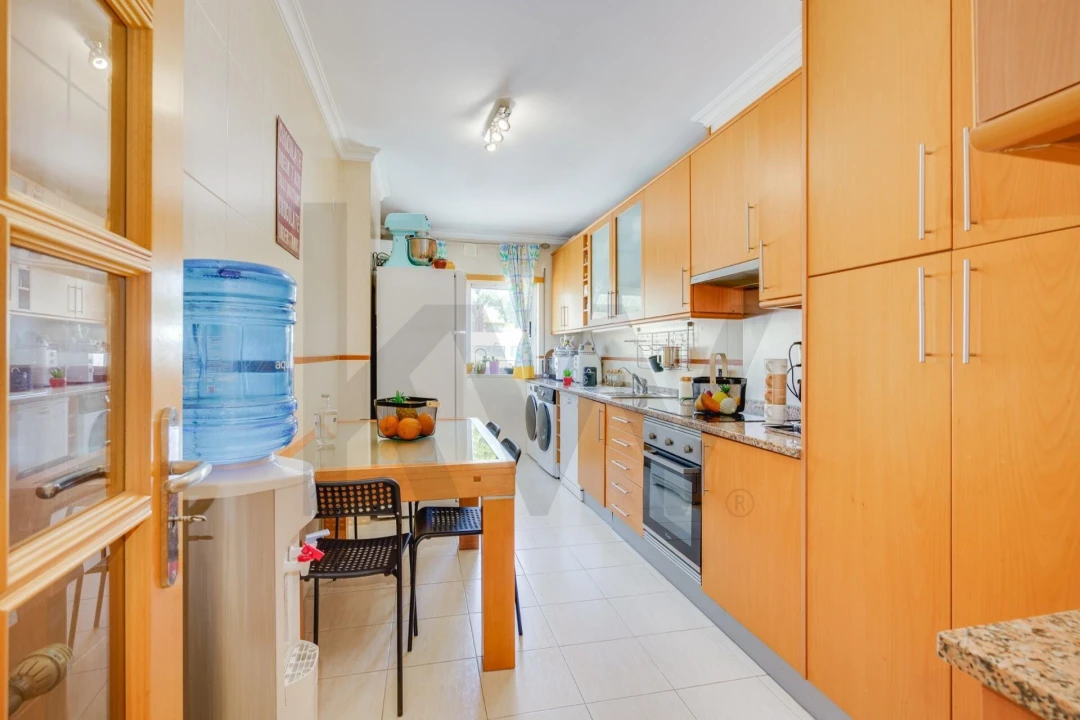 Apartamento T3 para Venda em Camarate, Unhos e Apelação Foto 8