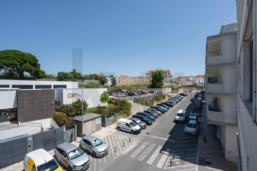 Apartamento T3 para Venda em Camarate, Unhos e Apelação Foto 22