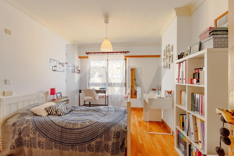 Apartamento T3 para Venda em Águas Livres Foto 14