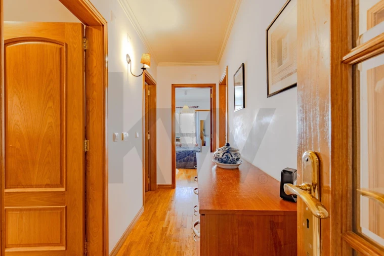 Apartamento T3 para Venda em Águas Livres Foto 6