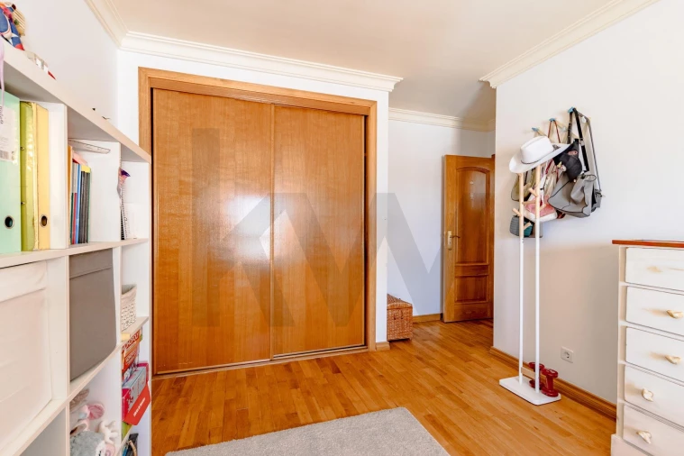 Apartamento T3 para Venda em Águas Livres Foto 18