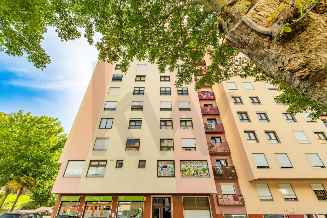 Apartamento T3 para Venda em Águas Livres Foto 11