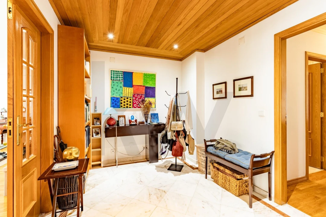 Apartamento T3 para Venda em Águas Livres Foto 3