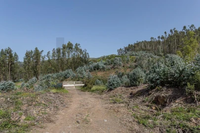 Terreno para Venda em Jardim da Serra