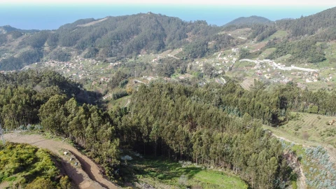 Terreno para Venda em Jardim da Serra