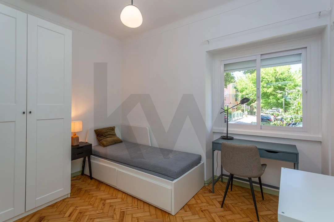Apartamento T2 para Venda em Alvalade Foto 21