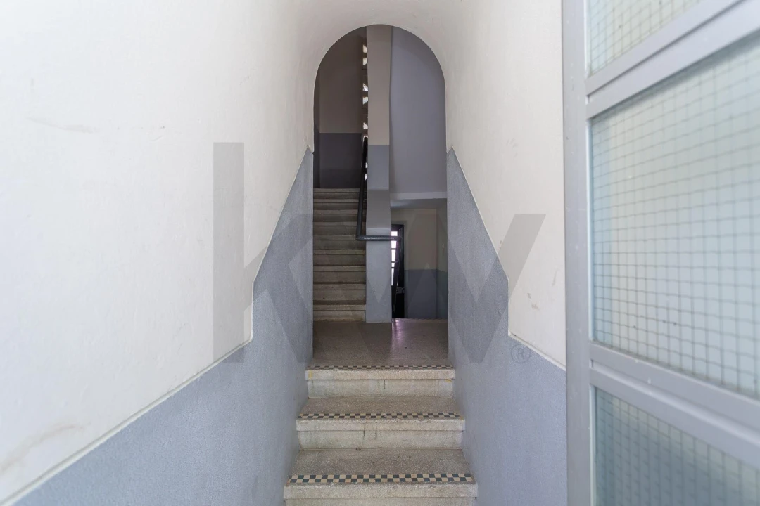 Apartamento T2 para Venda em Alvalade Foto 35