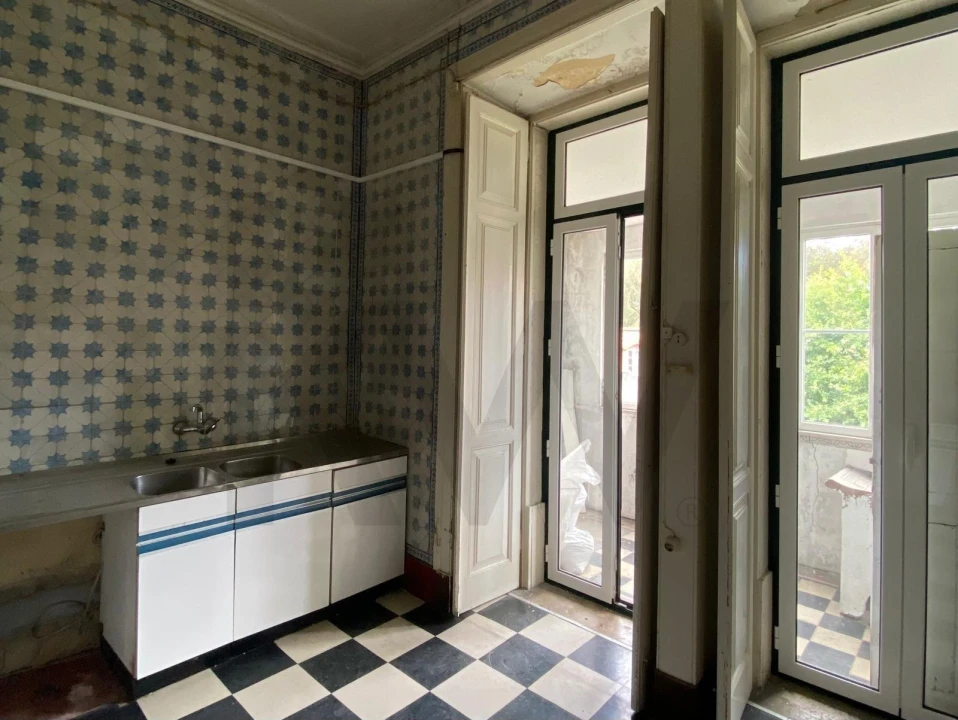 Apartamento T15 para Arrendamento em Campo de Ourique Foto 17