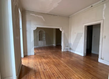 Apartamento T15 para Arrendamento em Campo de Ourique