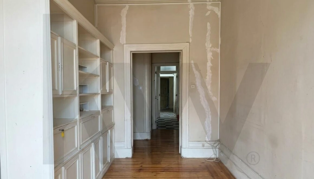 Apartamento T15 para Arrendamento em Campo de Ourique Foto 11