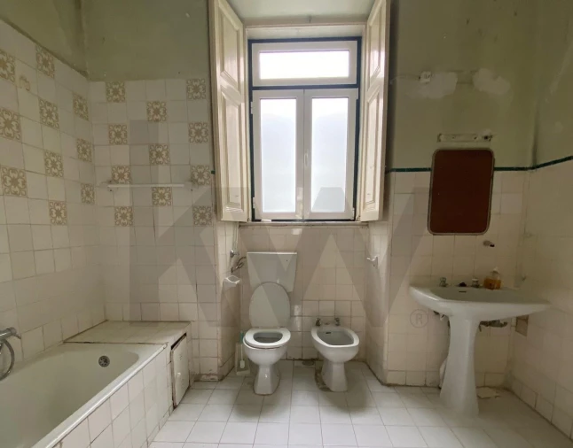 Apartamento T15 para Arrendamento em Campo de Ourique Foto 29