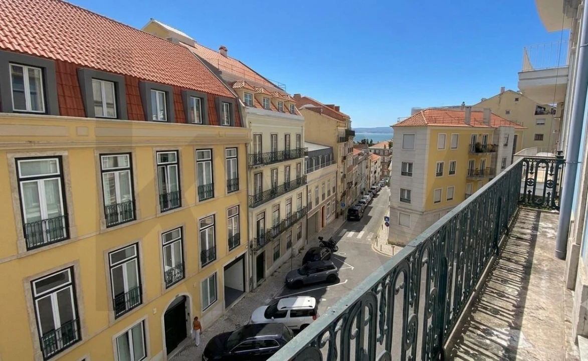 Apartamento T15 para Arrendamento em Campo de Ourique Foto 10