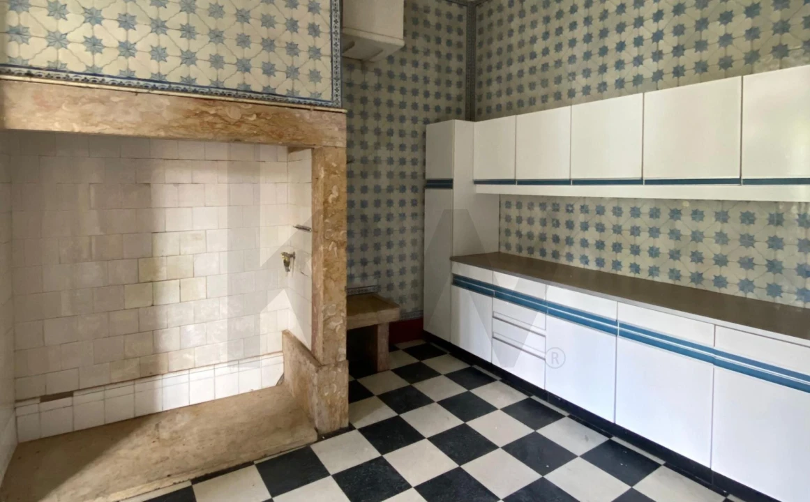 Apartamento T15 para Arrendamento em Campo de Ourique Foto 15