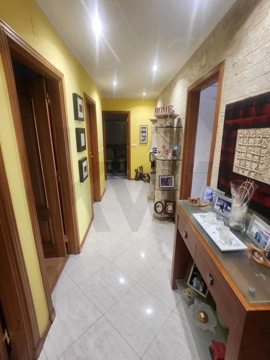 Apartamento T4 para Venda em Encosta do Sol Foto 13