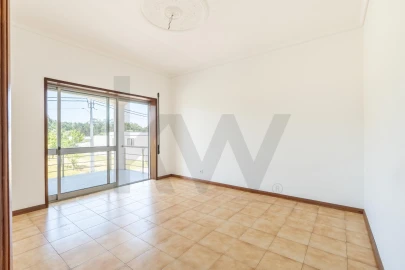 Moradia T4 para Venda em Esgueira