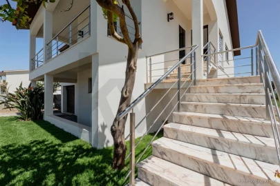 Moradia T4 para Venda em Esgueira